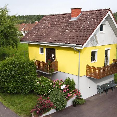 Ernas Ferienhaus Aschbach bei Furstenfeld Екстер'єр фото